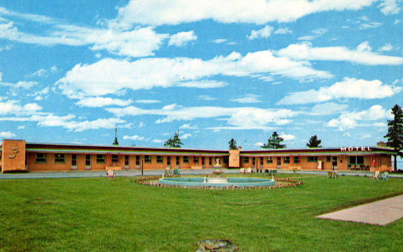 Fountain Motel (Days Inn) - Vintage Postcard